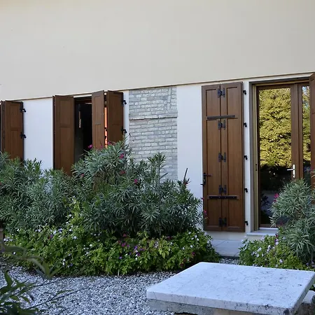 9 Muse فندق مبيت وإفطار 3*