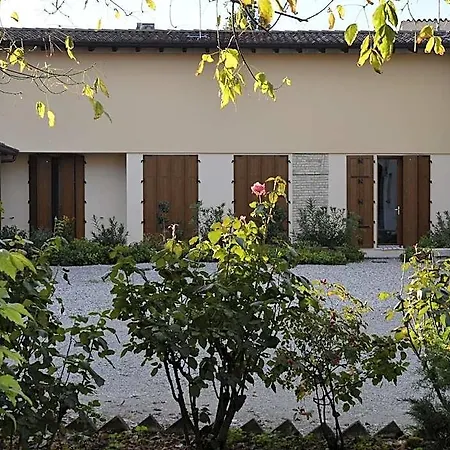 Bed & Breakfast 9 Muse 4*