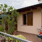 9 Muse Bed & Breakfast