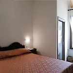 Bed & Breakfast 9 Muse 4*